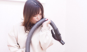 Rubbing the vacumcleaner Mayu 5