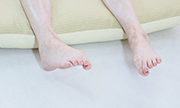 Stretch out my toes and masturbate Futaba 7