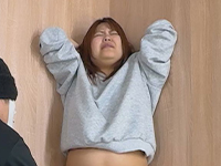 突かれるオンナ