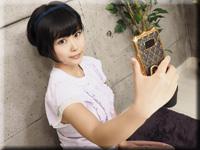 Yuria Self-photographing masturbation smartphone