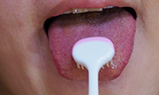 tongue cleaning Maki 6