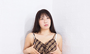 A woman masturbating while staring blankly at one point (Nyoshin-n3121)