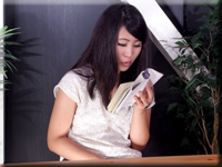 Mizuho Roman sensuel lecture masturbation